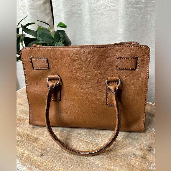 Authentic Michael Kors Hamilton Saffiano Tan Leather Sachel with lock and key - Picture 9 of 16